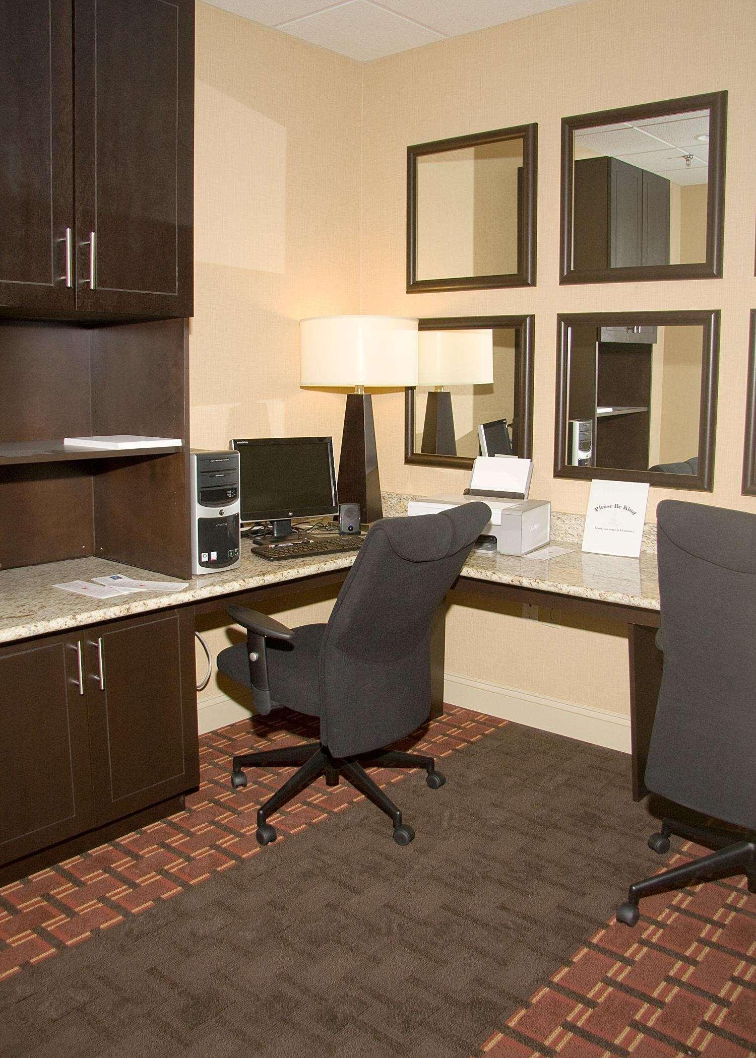Hampton Inn Corydon עסק תמונה